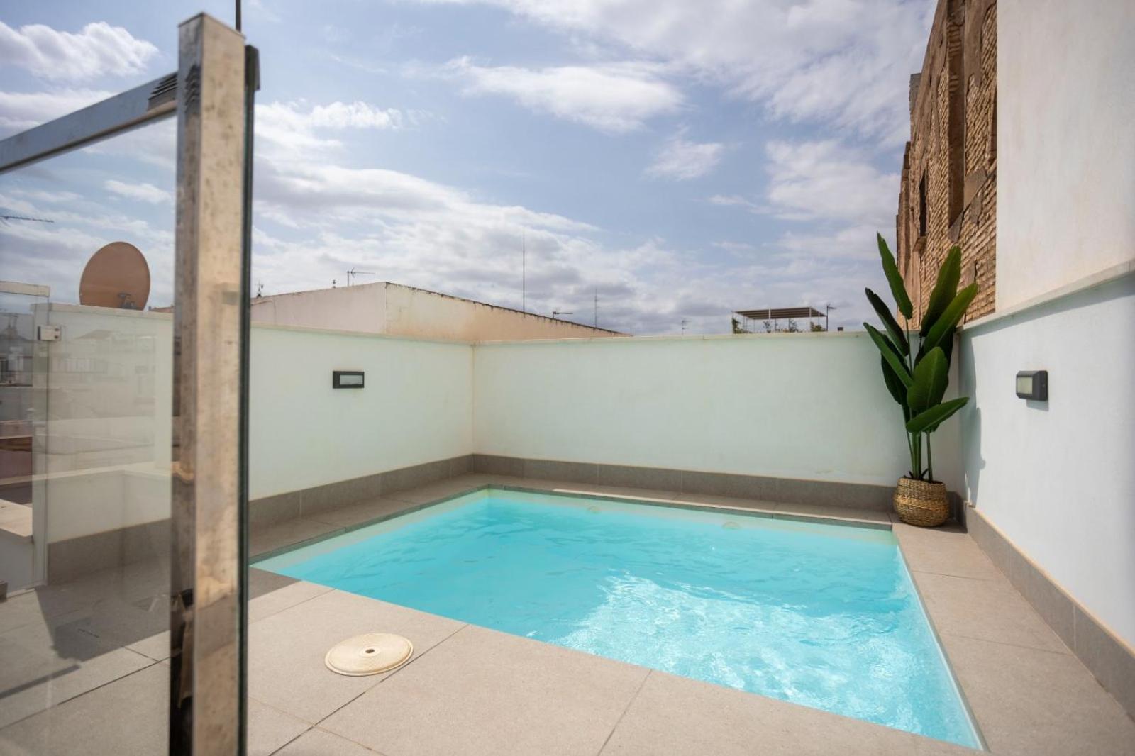 Private & Pool Goyeneta Sevilla Urban Apartment Extérieur photo