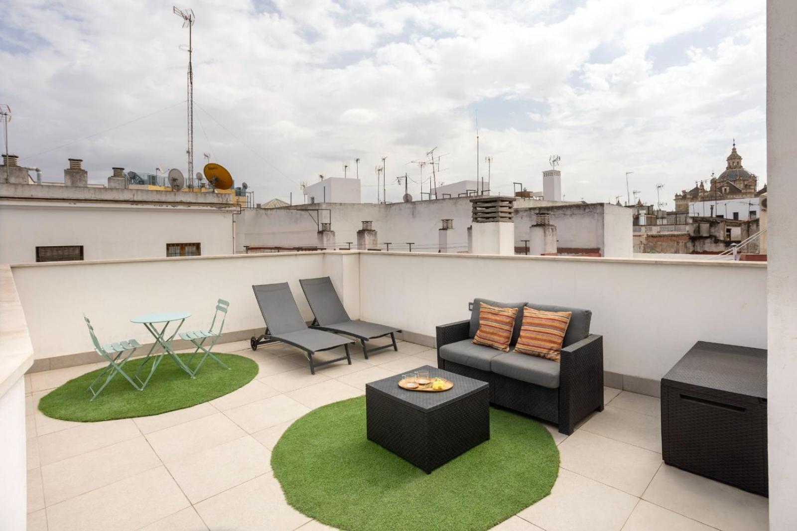 Private & Pool Goyeneta Sevilla Urban Apartment Extérieur photo